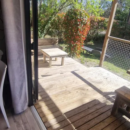 Mobil Mayotte A Climatise 5 Etoiles ビスカロッス