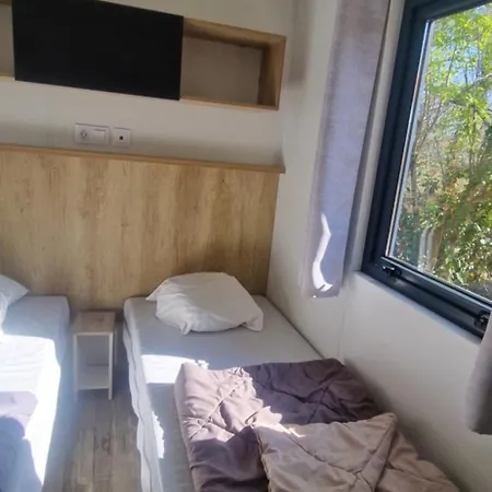Mobil Mayotte A Climatise 5 Etoiles ビスカロッス